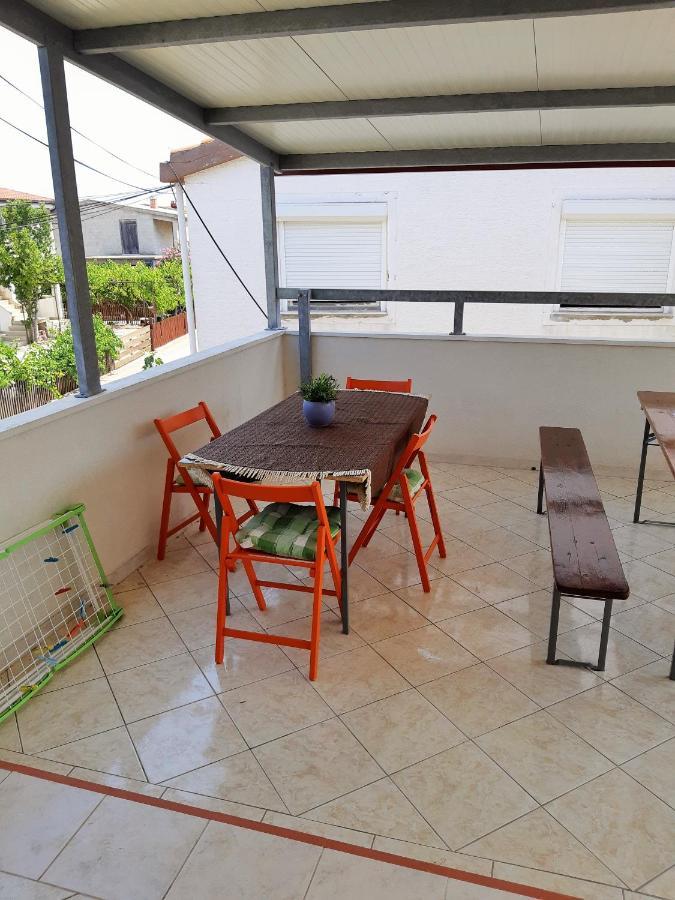 Dalmatino Apartmani Vir Εξωτερικό φωτογραφία